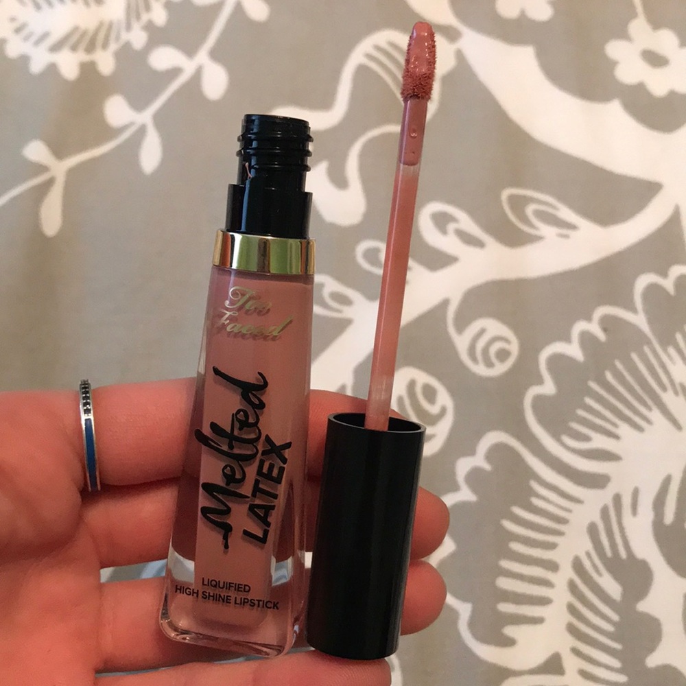 Too faced liquid lip